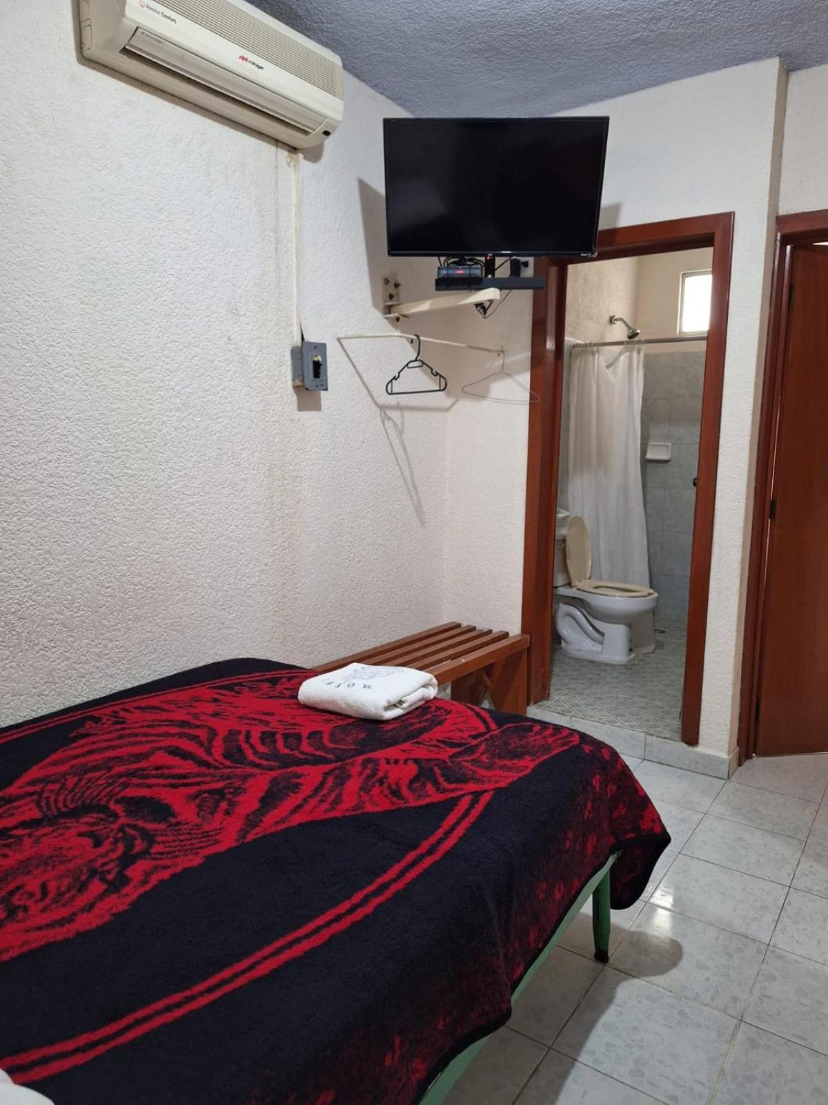 Hotel Carmelitas 42 Villahermosa Dış mekan fotoğraf